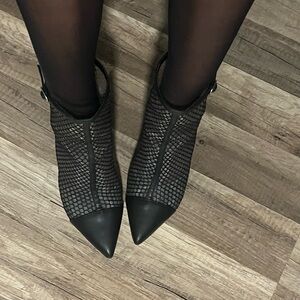Elegant Black Mesh Women's Shoes